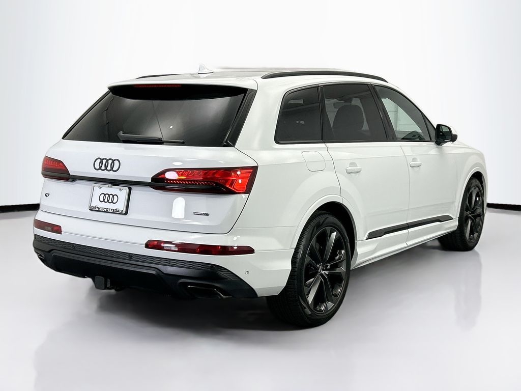 Thumbnail: 2026 Audi Q7 - 5