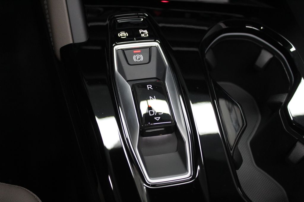 Thumbnail: 2025 Audi Q5 - 18