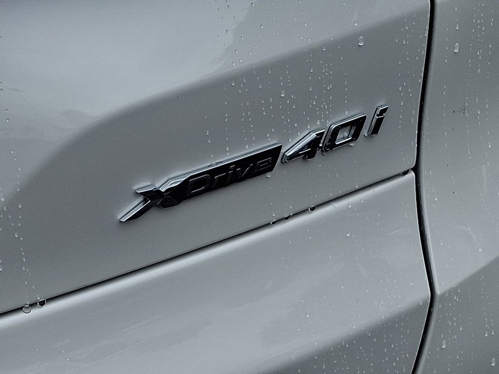 Thumbnail: 2026 BMW X5 - 12