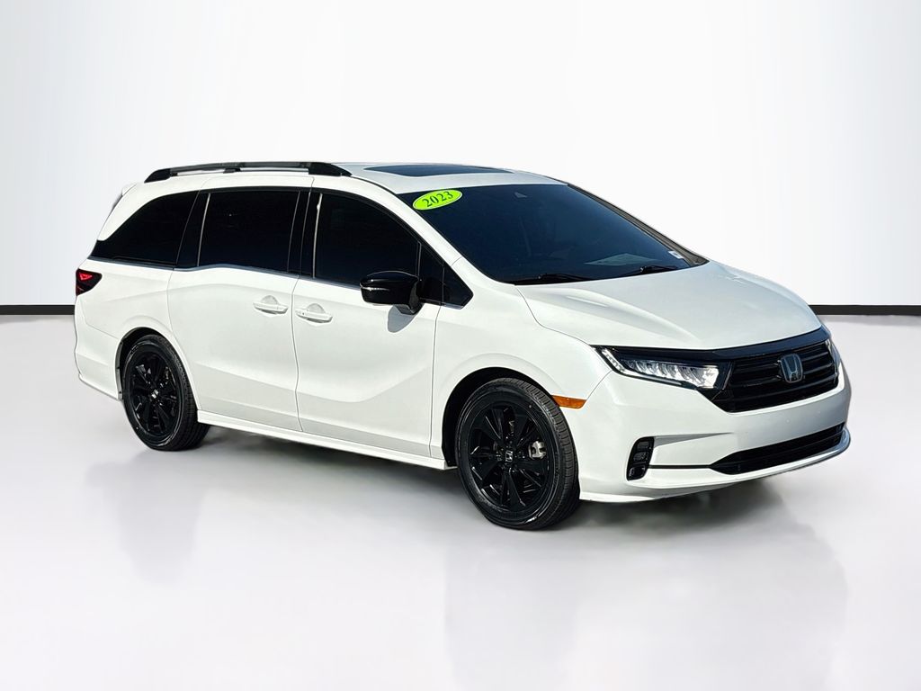 Thumbnail: 2023 Honda Odyssey - 3