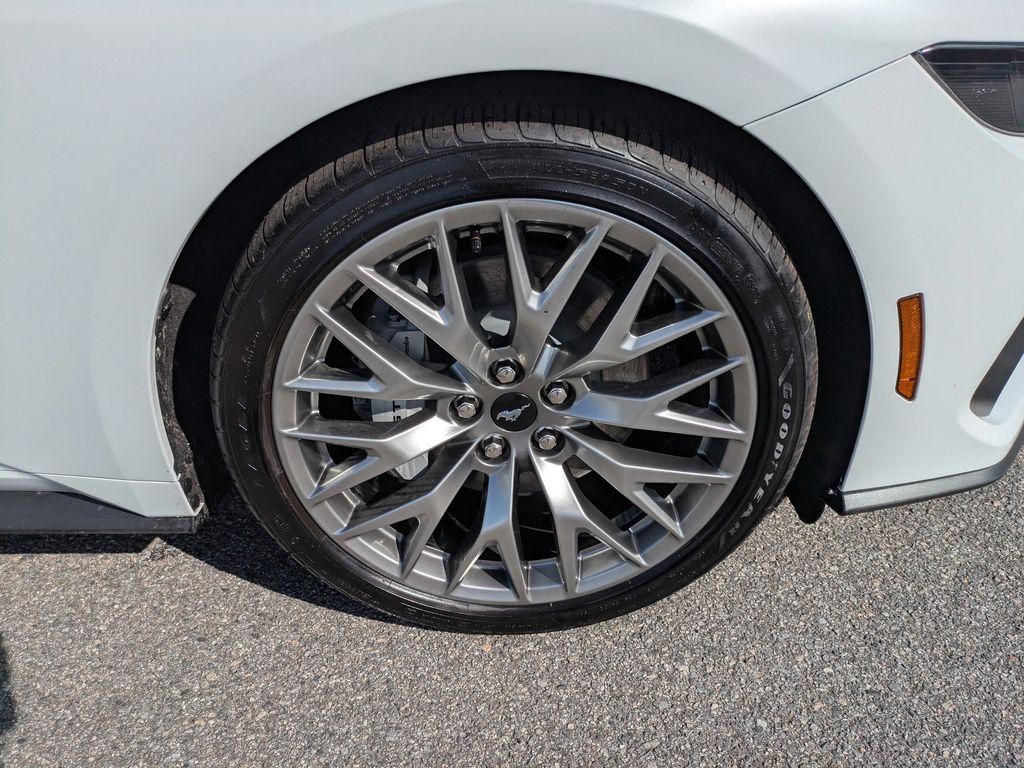 2025 Ford Mustang GT Premium Fastback