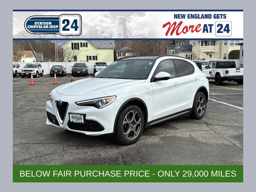 2022 Alfa Romeo Stelvio Ti AWD
