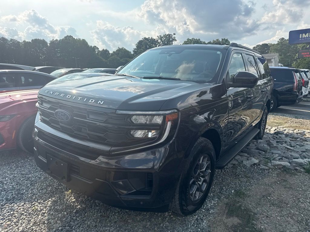 Gray Metallic 2025 Ford Expedition SUV / Crossover 4X2 Automatic