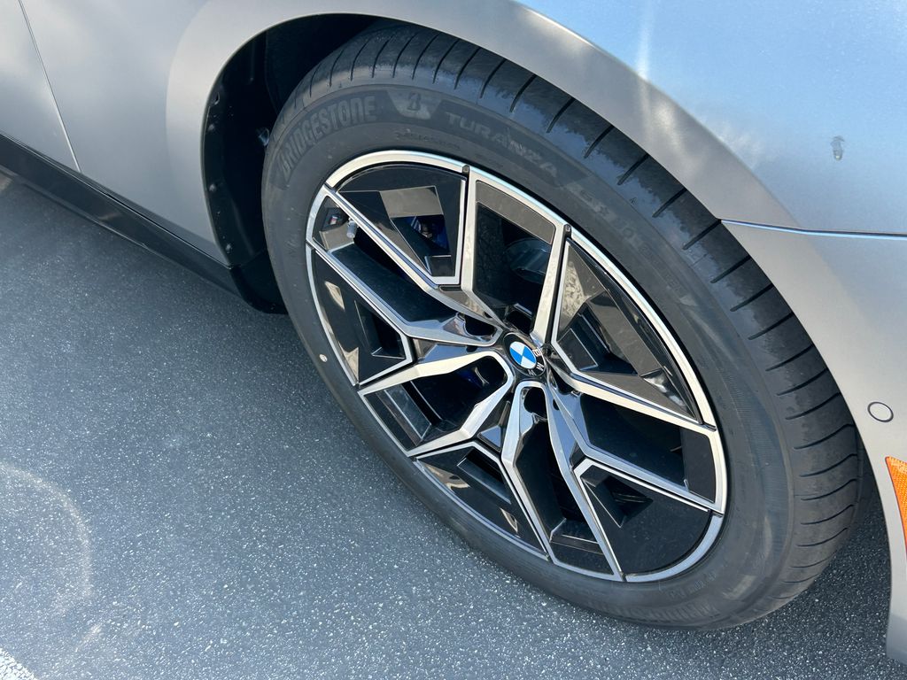 2025 BMW i5 M60 3
