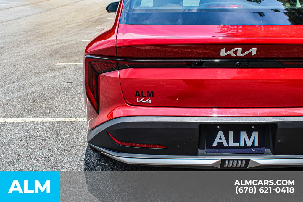Used 2025 Red Kia LXS image 12