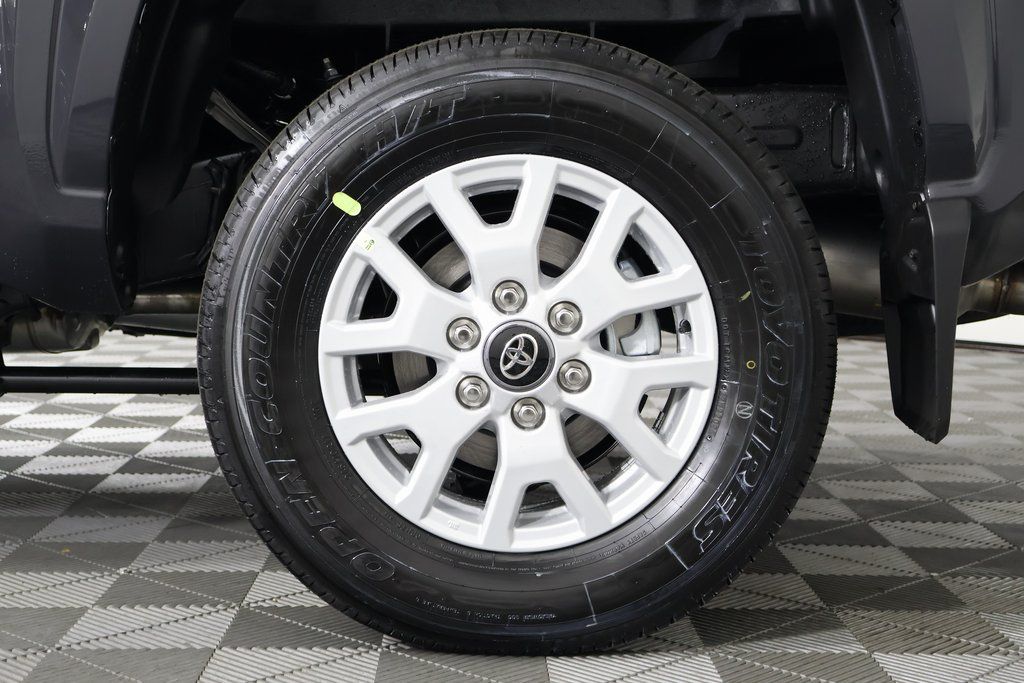 Thumbnail: 2025 Toyota Tacoma - 10