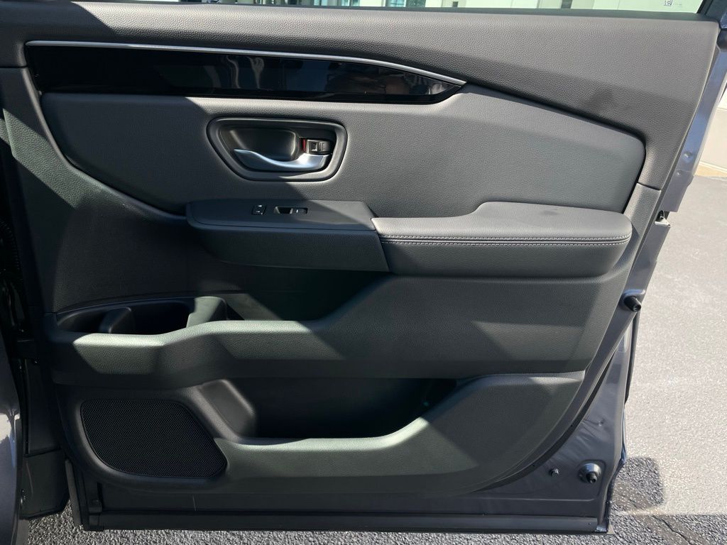 Thumbnail: 2025 Honda Pilot - 30