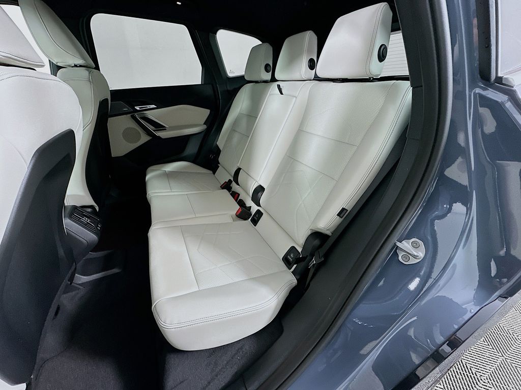 Thumbnail: 2026 BMW X1 - 17