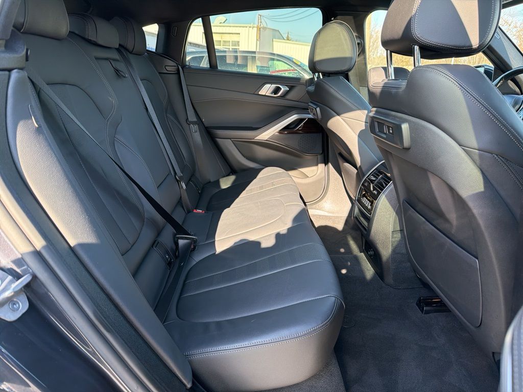 Thumbnail: 2021 BMW X6 - 24