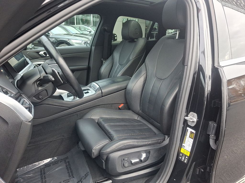 Thumbnail: 2022 BMW X6 - 13