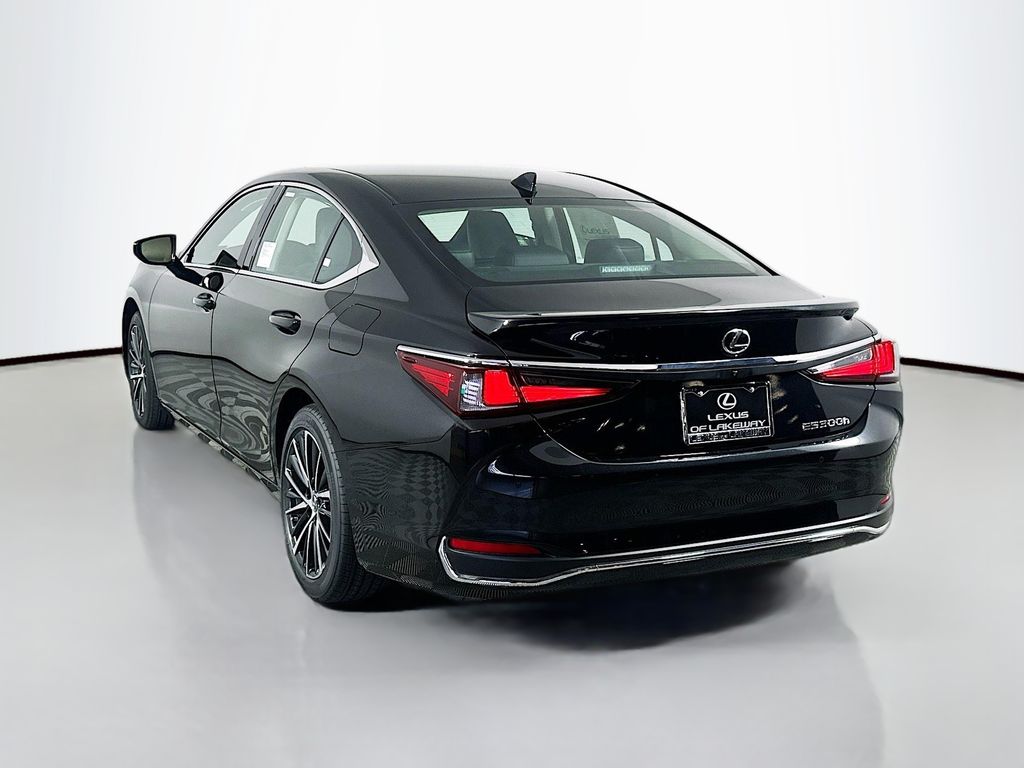 2025 Lexus ES Hybrid 300h 7