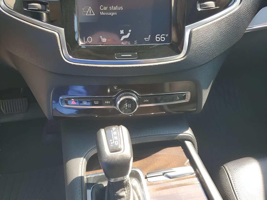 Used Car 2017 Volvo Xc90  T5 Momentum For Sale Under $20,000 In Austin, Texas