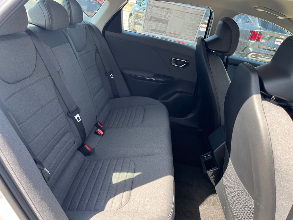 2025 Kia K4 EX photo