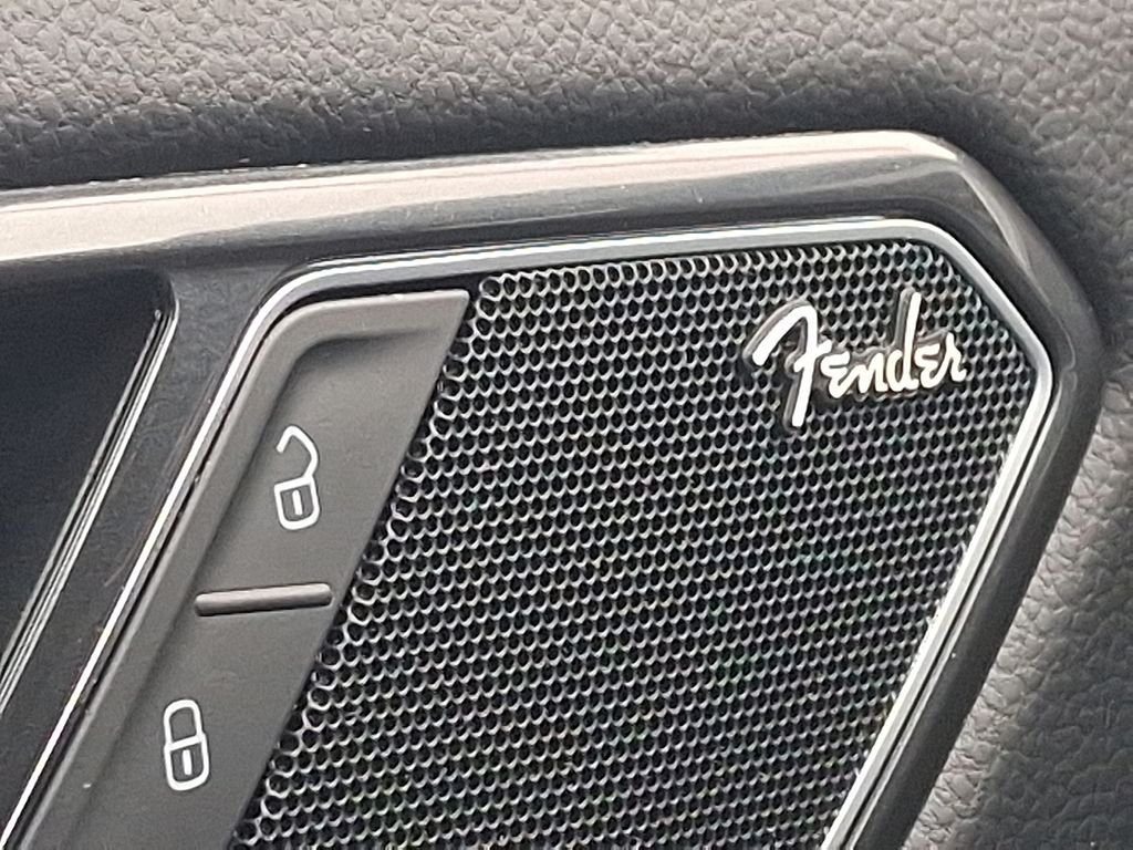 Thumbnail: 2022 Volkswagen Tiguan - 27