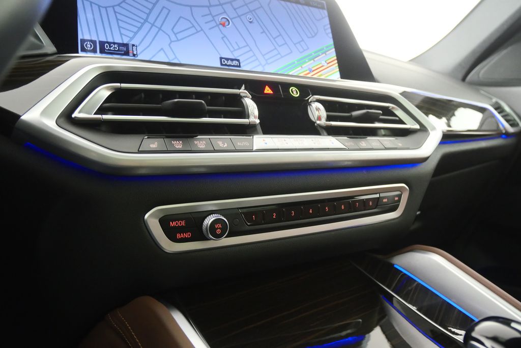 Thumbnail: 2023 BMW X6 - 27