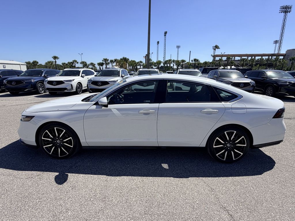 used 2025 Honda Accord Hybrid car, priced at $35,391