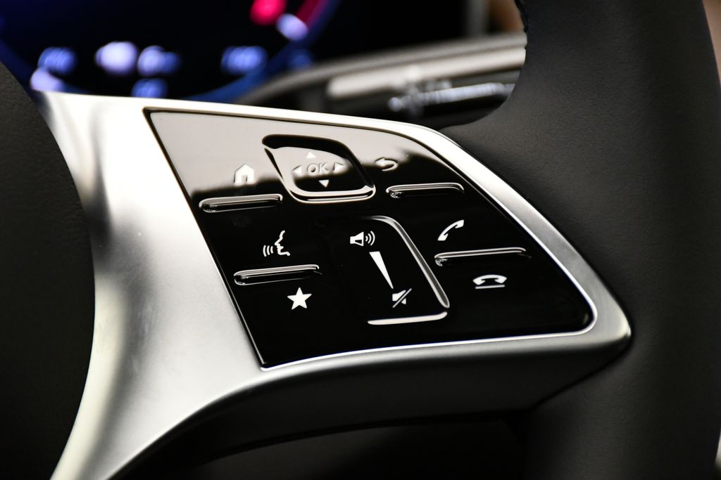 2025 Mercedes-Benz GLC 350 24