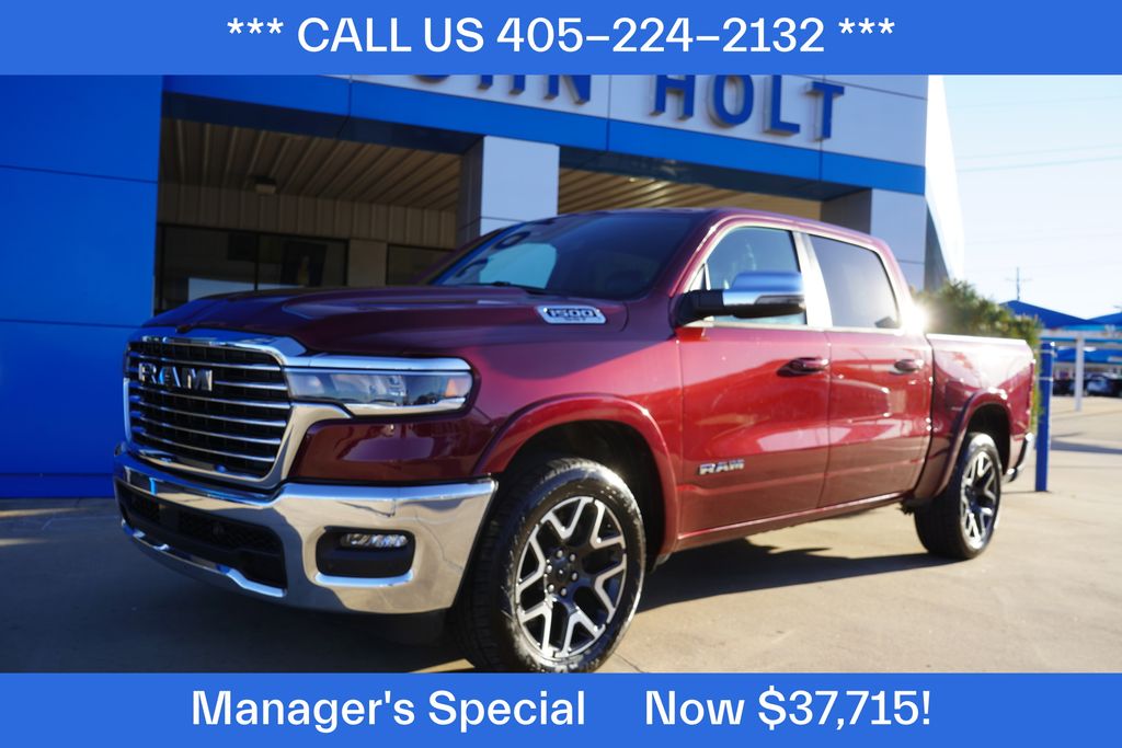 2025 RAM 1500 Laramie Crew Cab 4WD