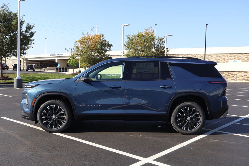 Thumbnail: 2026 Chevrolet Traverse - 4