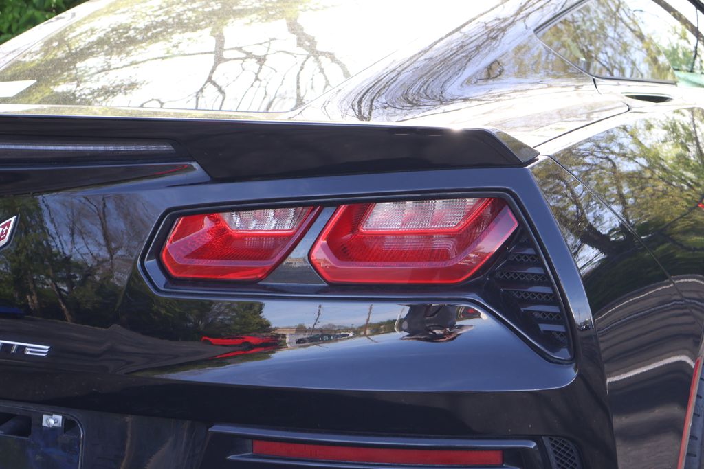 2015 Chevrolet Corvette Stingray 9