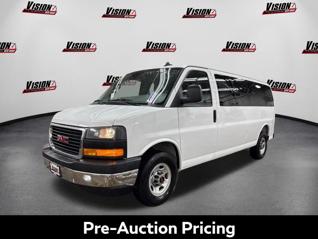 Summit White 2025 GMC Savana LT 3500 RWD Van Rear-Wheel Drive