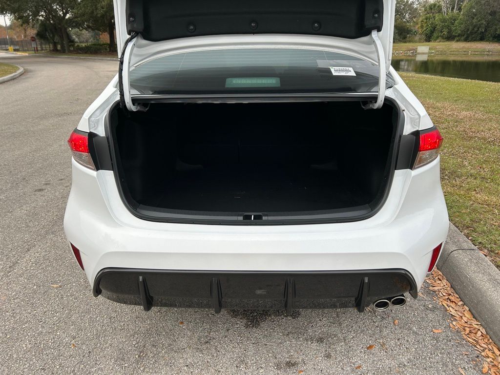 Thumbnail: 2024 Toyota Corolla - 10