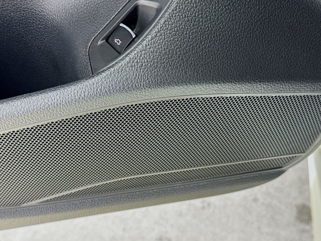 Used Car 2022 Volkswagen Passat  2.0t Limited Edition For Sale Under $20,000 In Austin, Texas