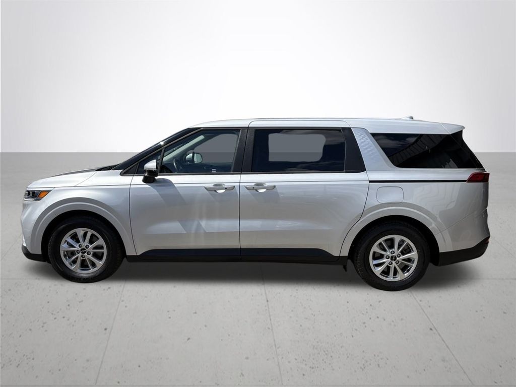 2022 Kia Carnival LXS