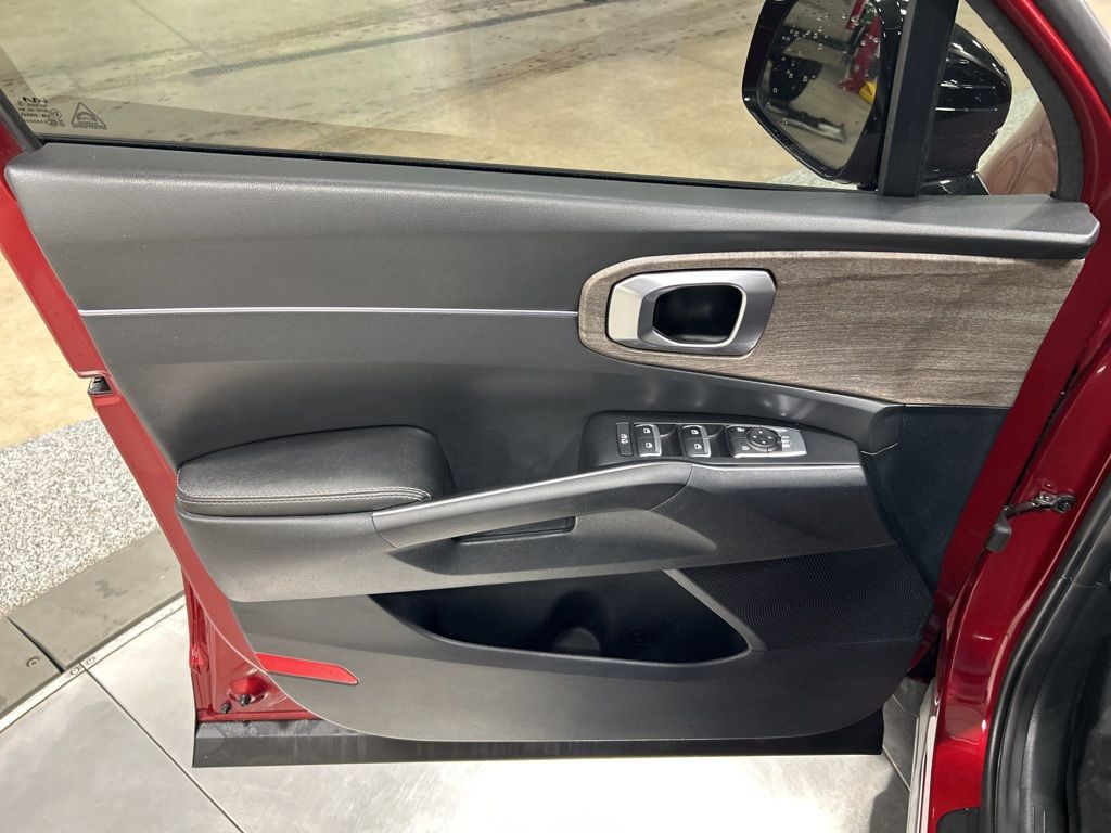 used 2023 Kia Sorento car, priced at $28,591