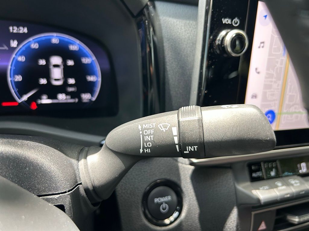 2025 Toyota Camry XSE 27