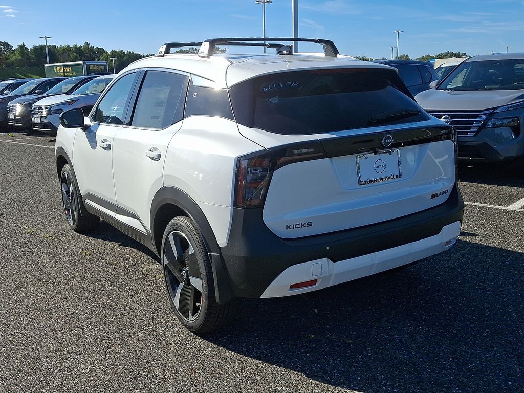 Thumbnail: 2026 Nissan Kicks - 3