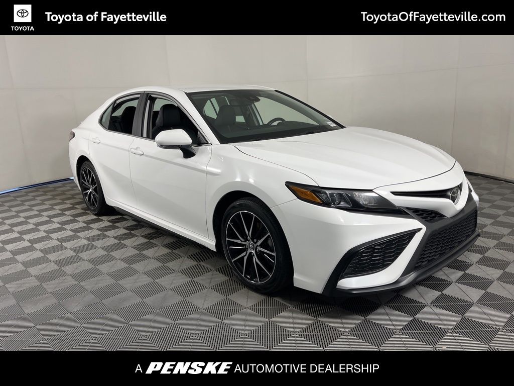 Thumbnail: 2024 Toyota Camry - 6