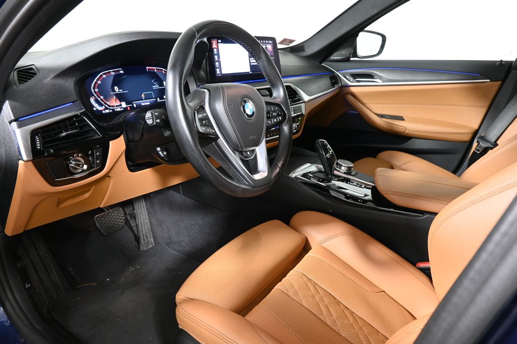 Thumbnail: 2022 BMW 5 Series - 4