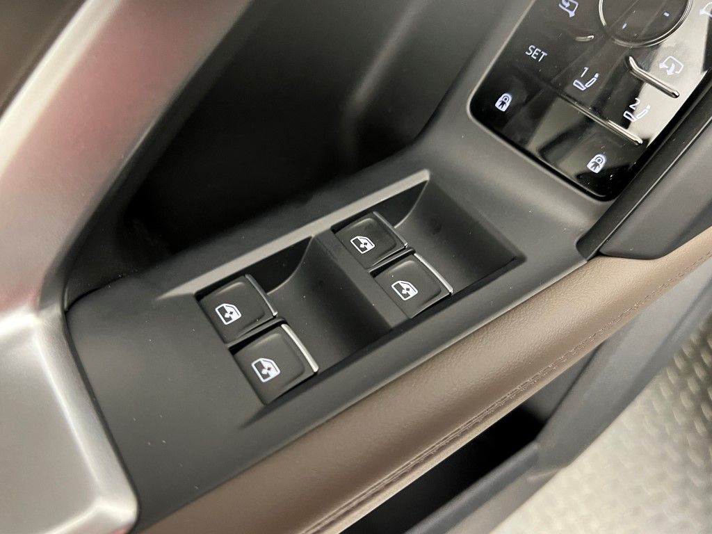 Thumbnail: 2025 Audi Q5 - 24