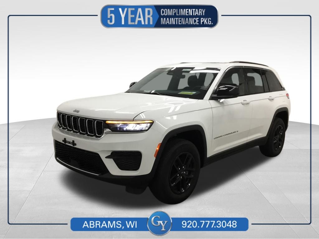 Bright White Clearcoat 2025 Jeep Grand Cherokee SUV / Crossover Four-Wheel Drive 8-Speed Automatic