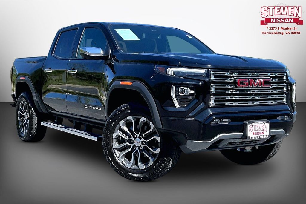 Onyx Black 2023 GMC Canyon Denali Crew Cab 4WD Pickup Truck Four-Wheel Drive 8-Speed Automatic