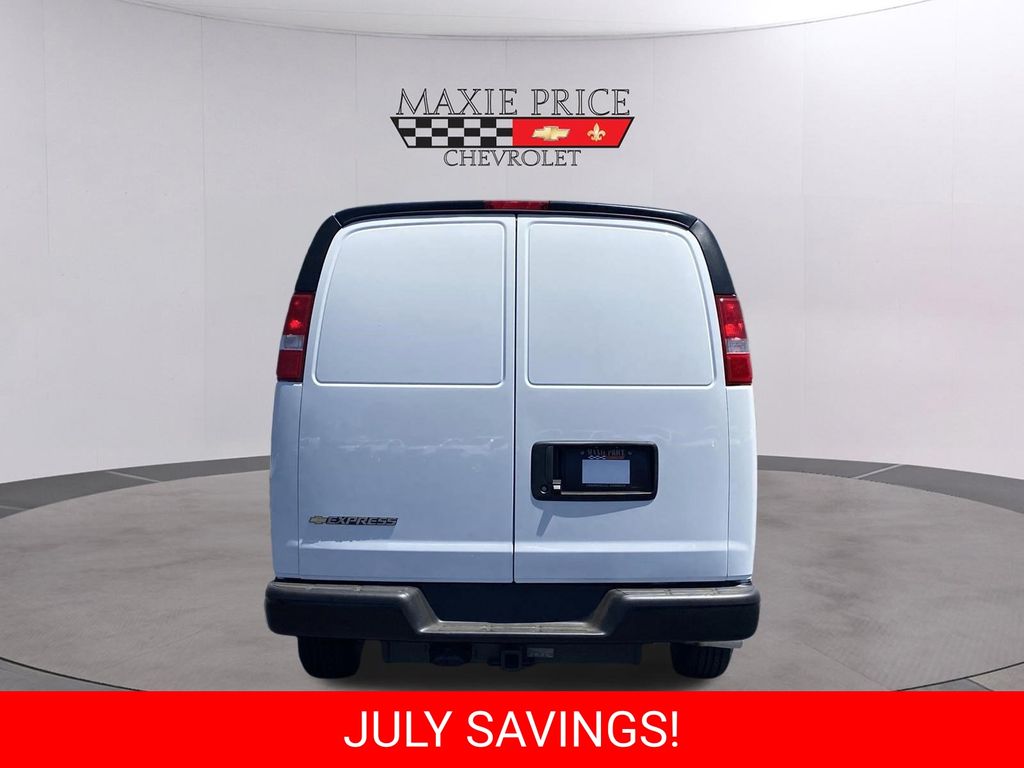 New 2026 Chevrolet Express 2500 Van