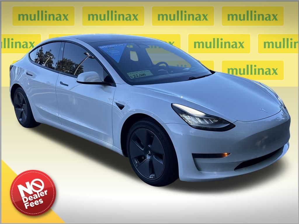 2021 Tesla Model 3 Base's photo