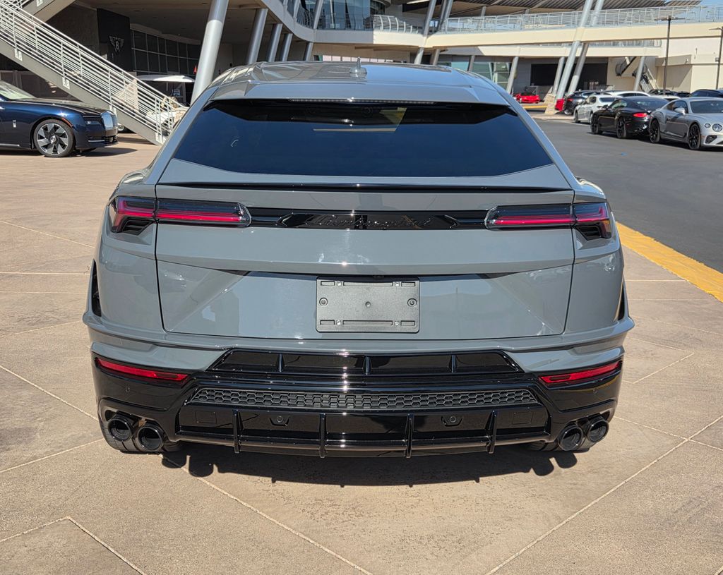 Thumbnail: 2024 Lamborghini Urus - 8