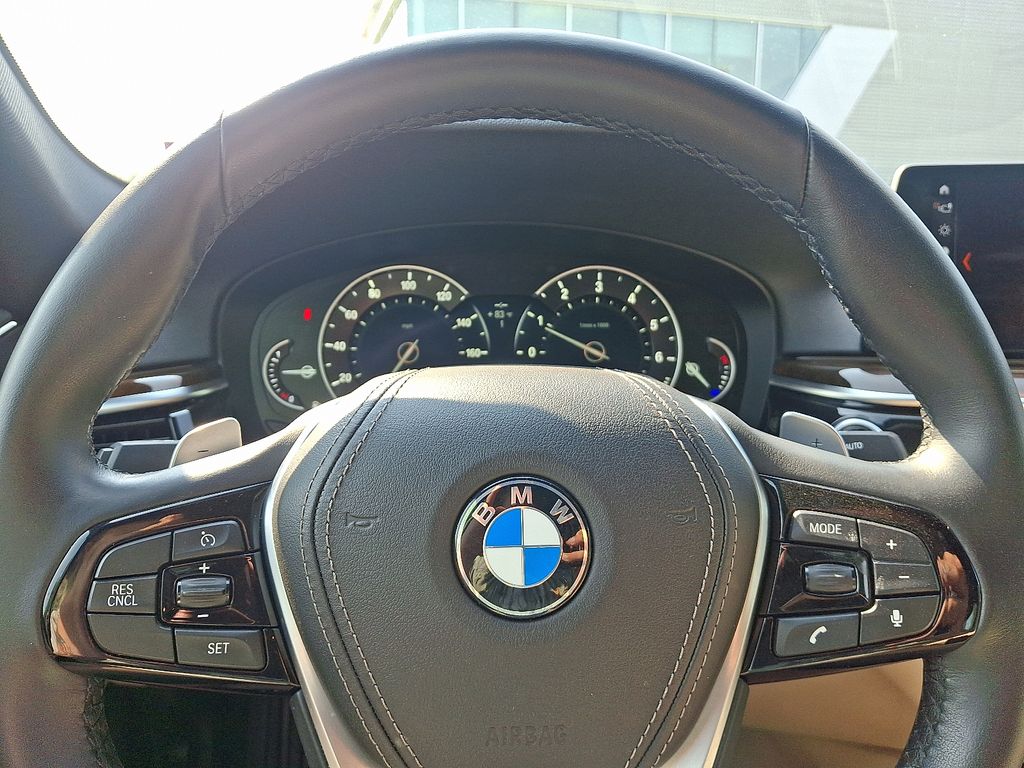 Thumbnail: 2018 BMW 5 Series - 20