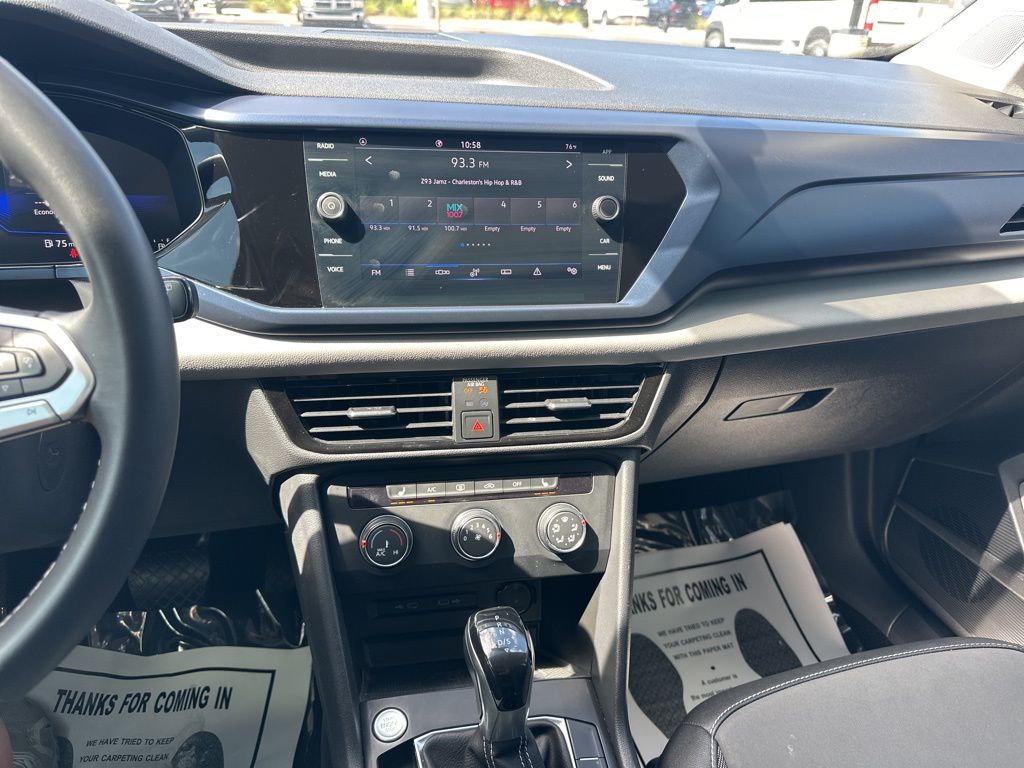 2022 Deep Black Pearl Volkswagen Taos 1.5T SE FWD SUV