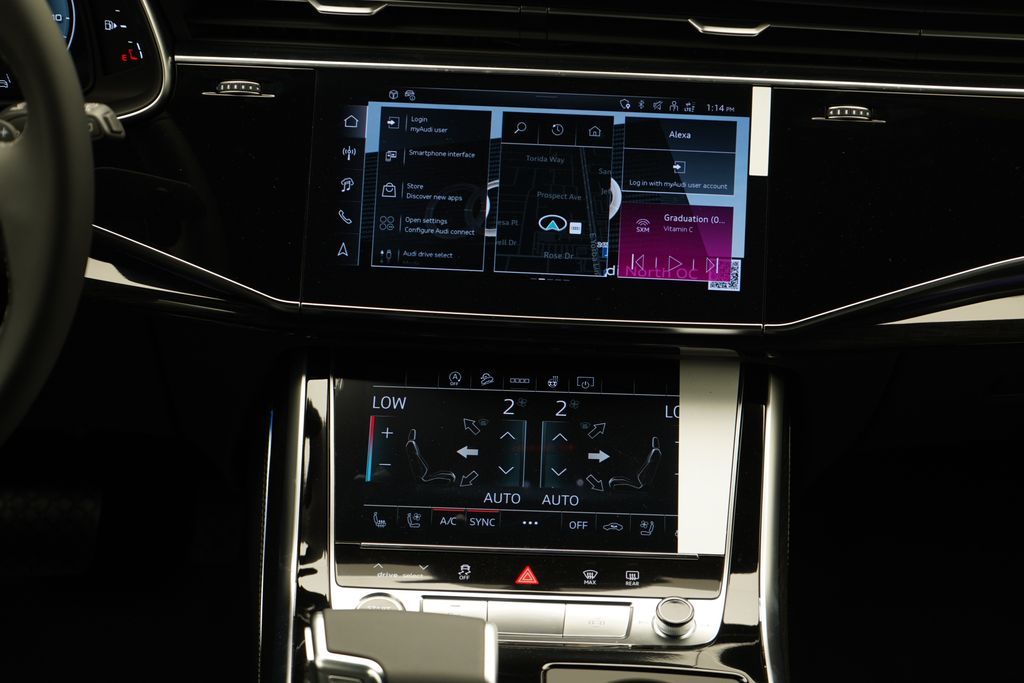 Thumbnail: 2026 Audi Q8 - 10
