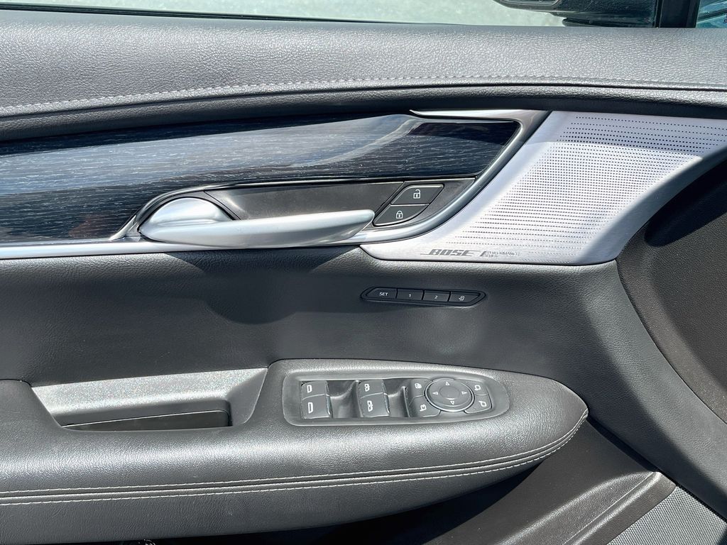 Used 2025 Green Cadillac Premium Luxury image 18