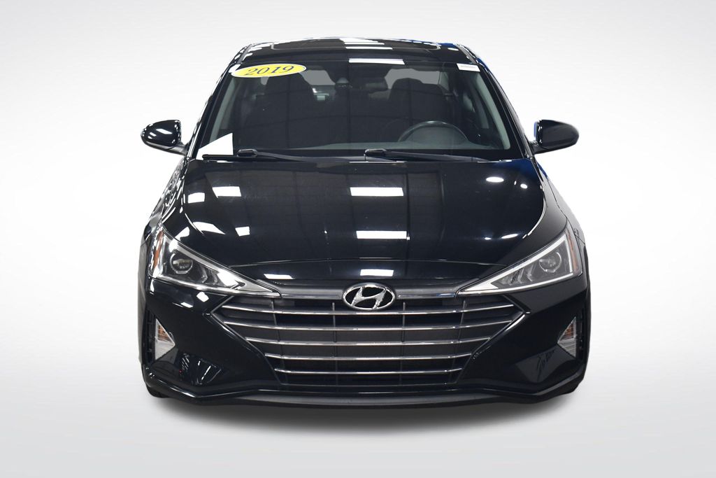 Thumbnail: 2019 Hyundai Elantra - 9