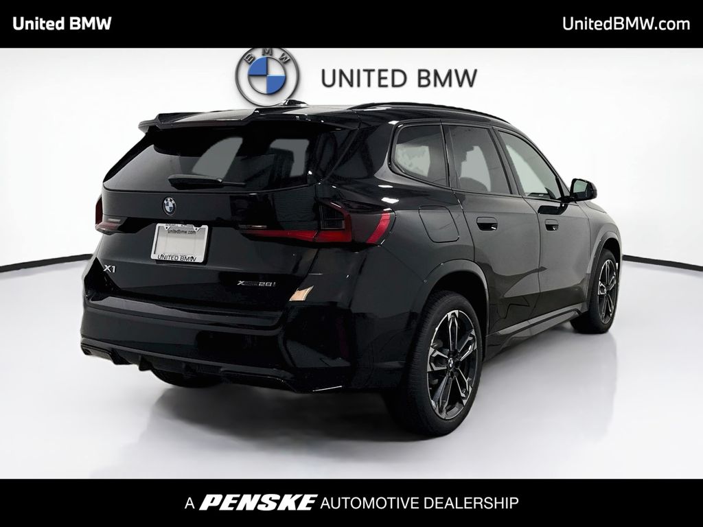 Thumbnail: 2026 BMW X1 - 5