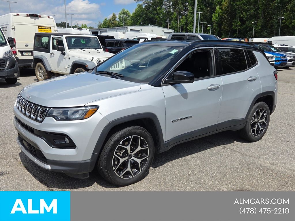 Used 2025 Silver Jeep Limited image 4