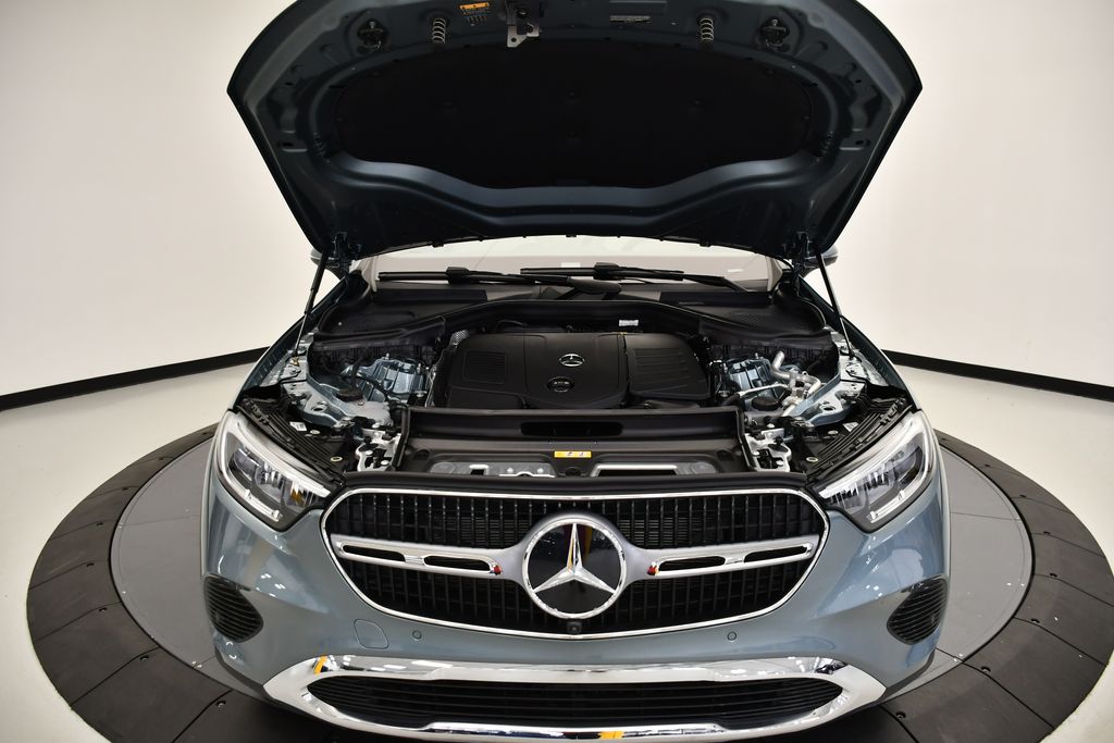 Thumbnail: 2025 Mercedes-Benz GLC - 12