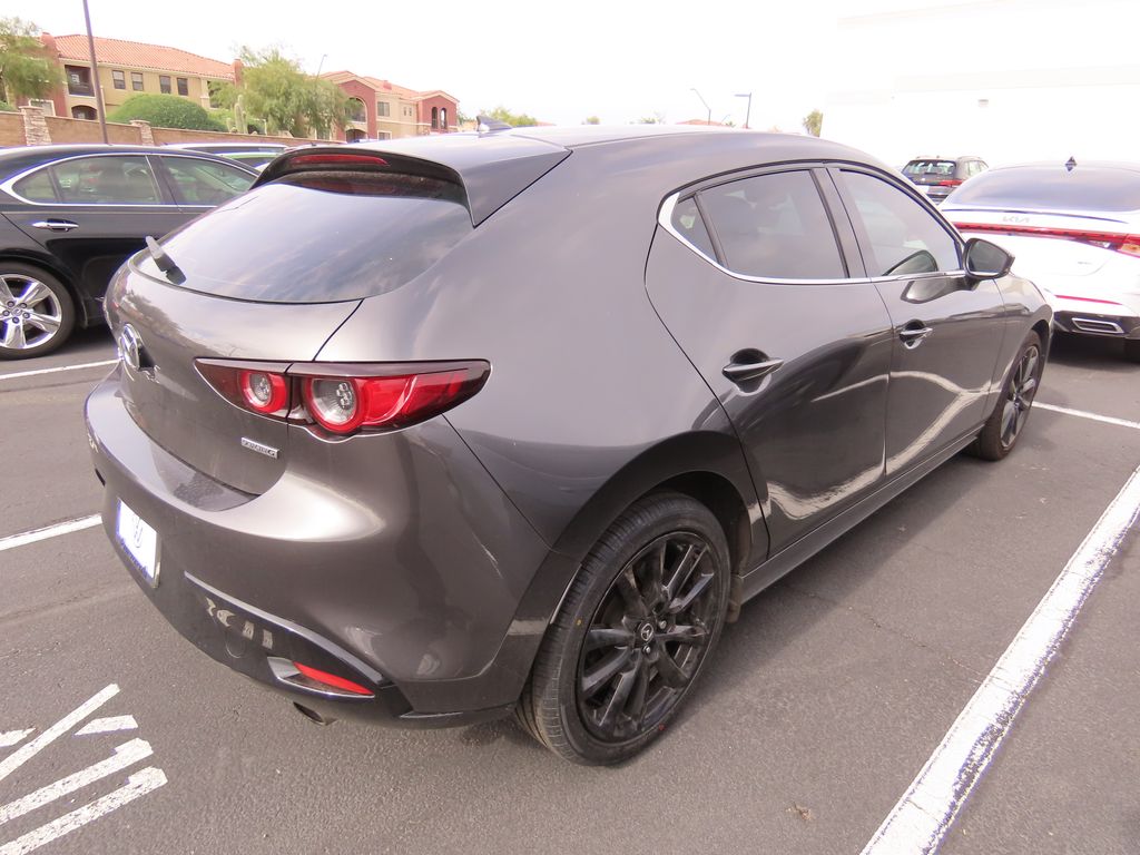 Thumbnail: 2021 Mazda Mazda3 - 3