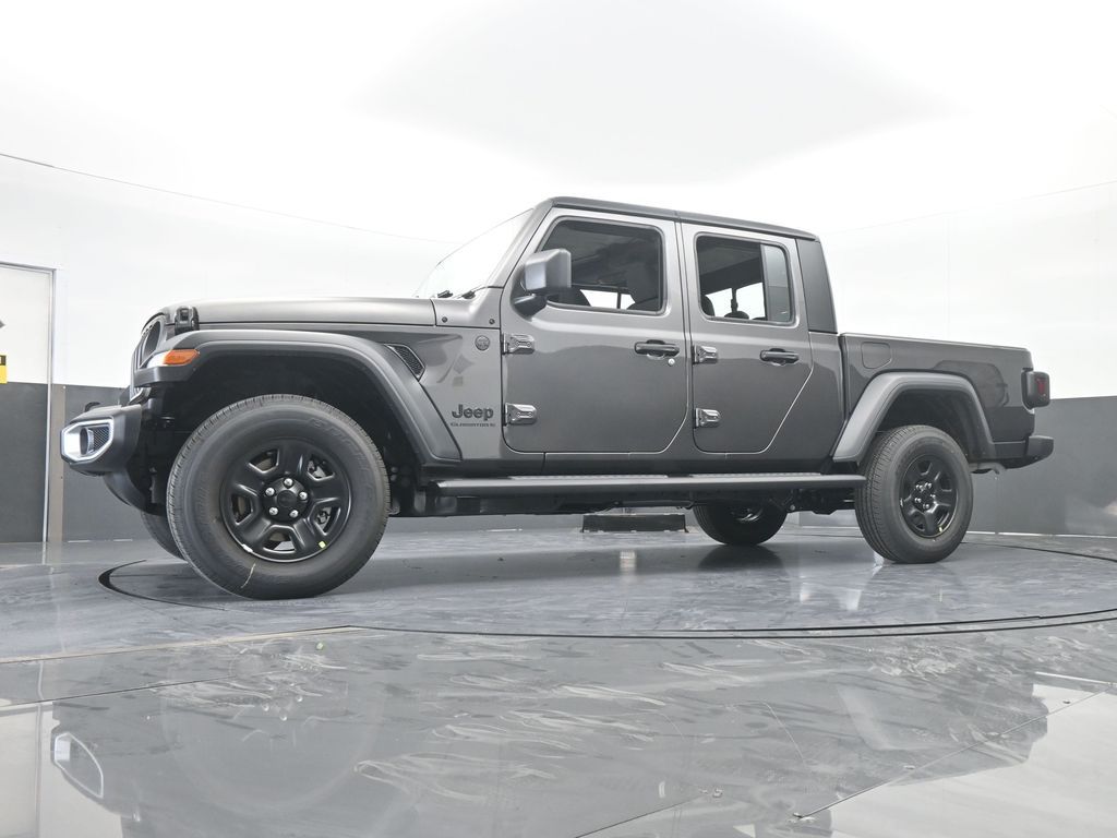 New 2026 Granite Crystal Metallic Clearcoat Jeep Sport image 51