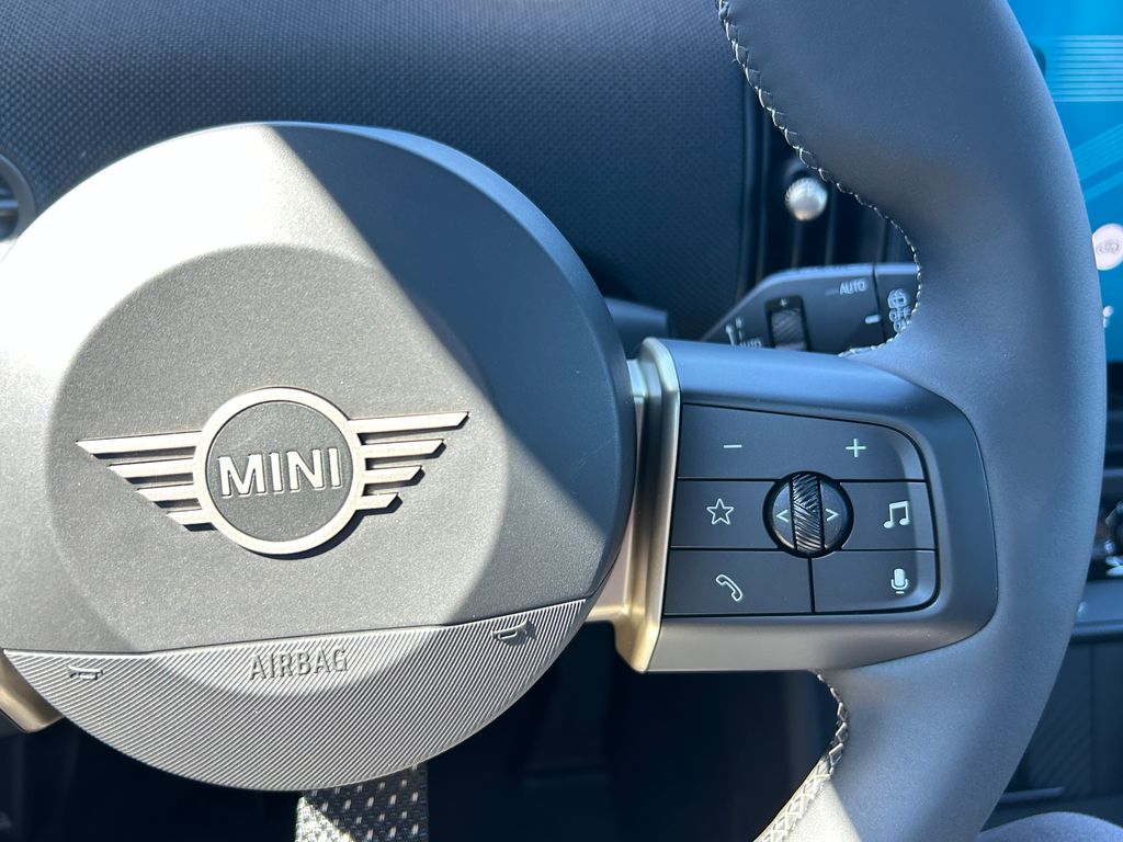 Thumbnail: 2025 MINI Cooper Hardtop - 20